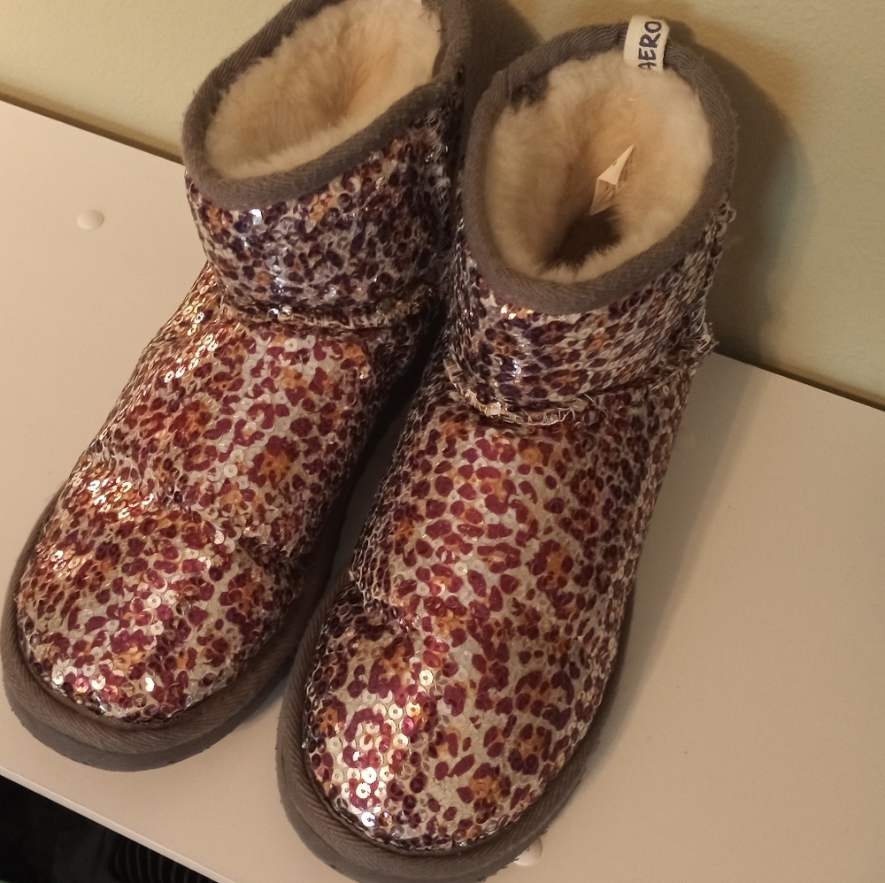 Leopard Print sequined short boots sz 9